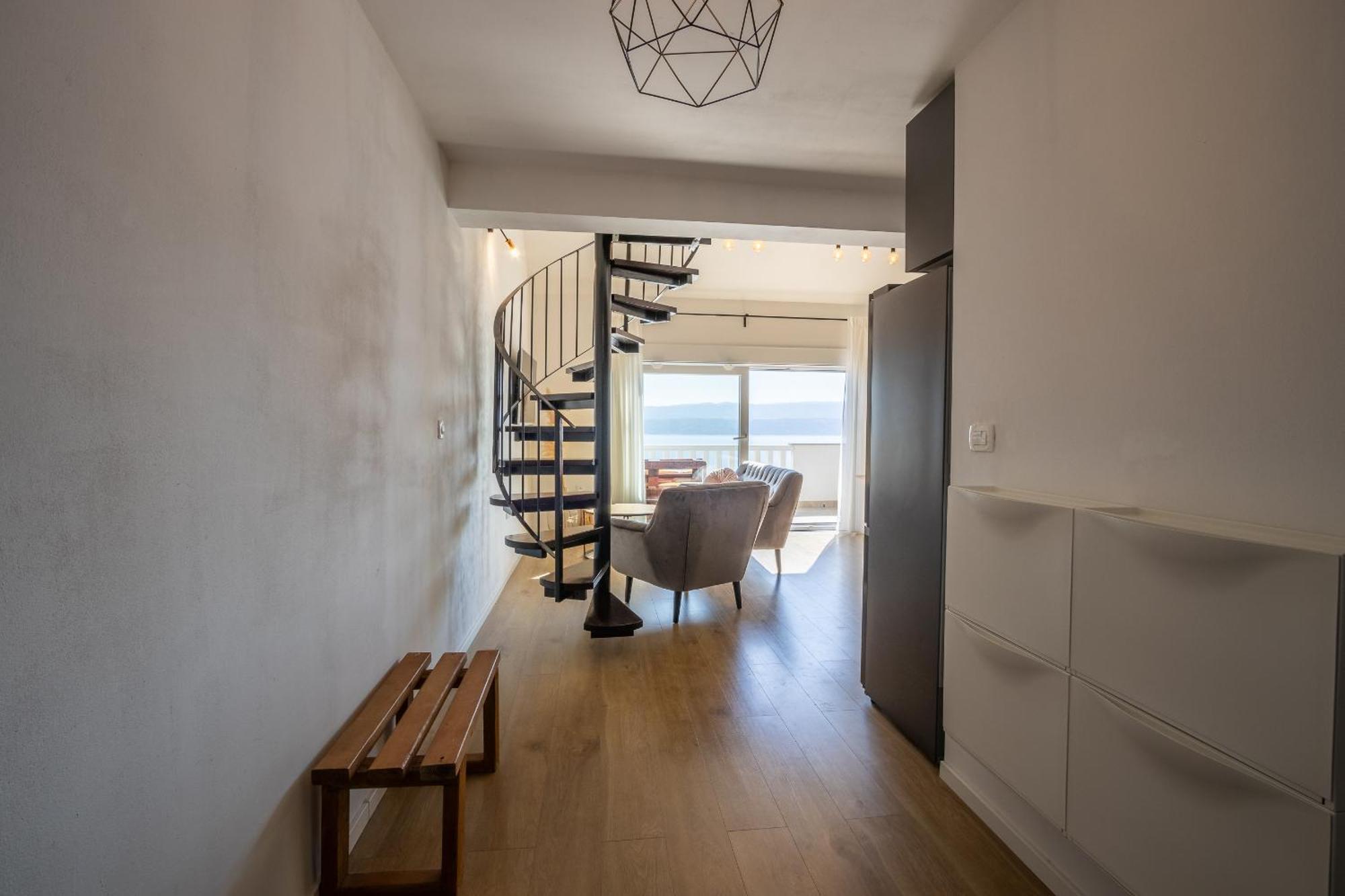Апартаменти Apartman Rojo Оміш Екстер'єр фото