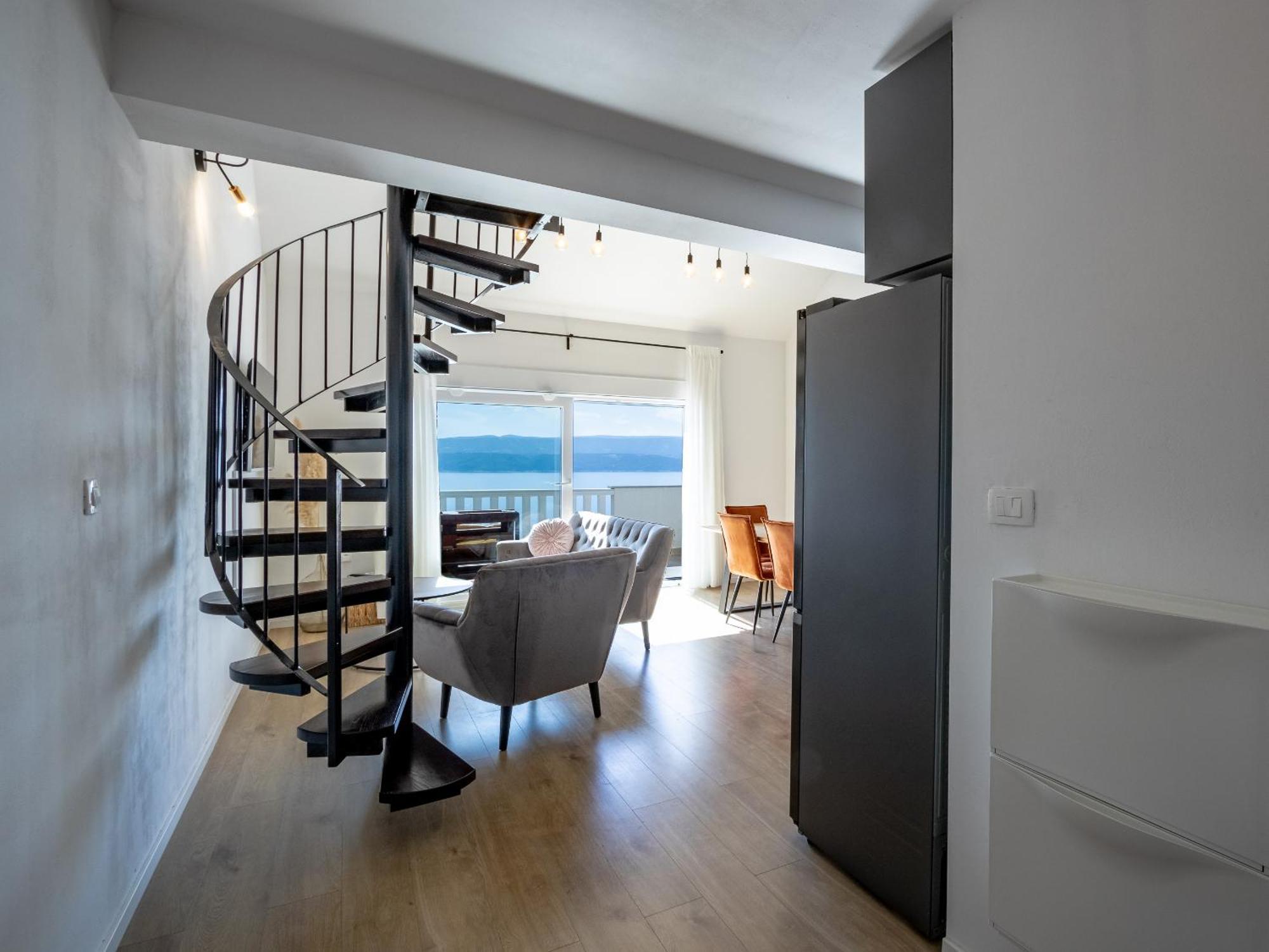 Апартаменти Apartman Rojo Оміш Екстер'єр фото