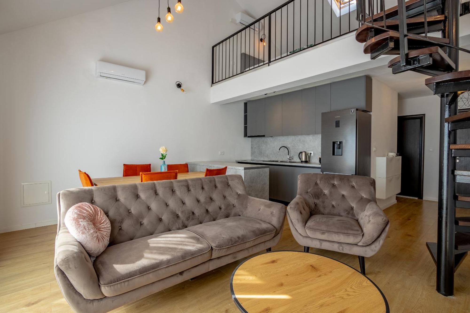 Апартаменти Apartman Rojo Оміш Екстер'єр фото