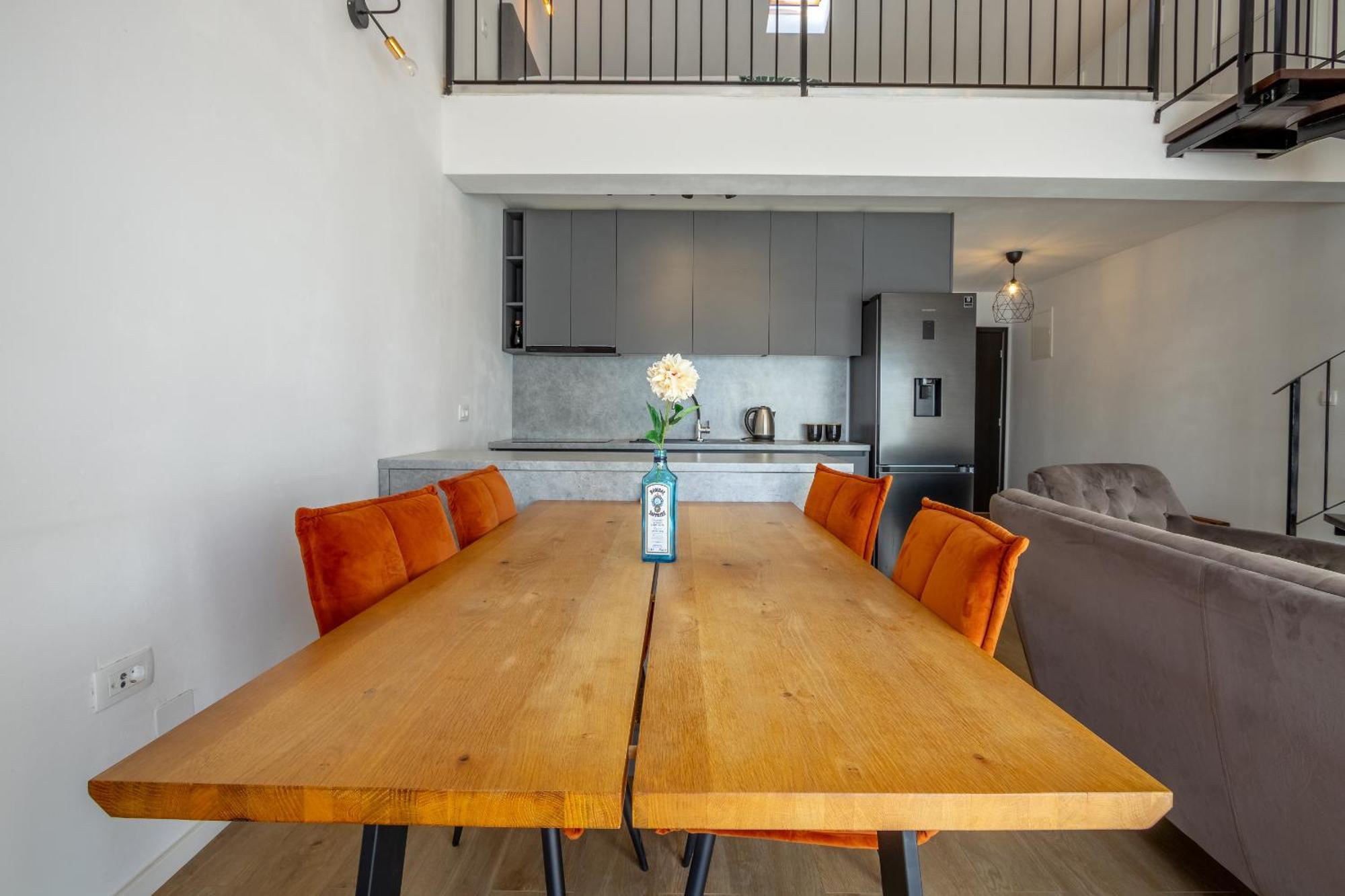 Апартаменти Apartman Rojo Оміш Екстер'єр фото